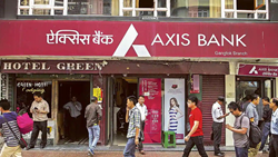 Axis Bank Collaborates With ITC To Provide Rural Lending Products To Farmers In Remote Areas