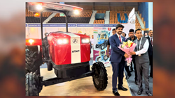 AutoNxt Automation Showcases E-Tractor X45H2 at Clean Energy Meeting in Goa