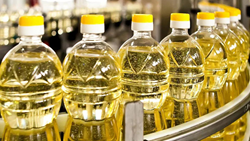 Govt Exempts Duty & Agri Cess on Crude Soybean, Sunflower Oil Imports Till June 30