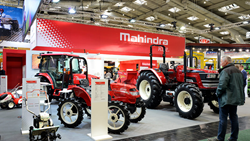 Mahindra & Mahindra Set for Strong Q2 Earnings Driven by Auto Sales Surge, Tractors Pose Challenge