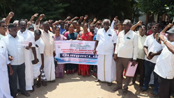   Tamil Nadu Cooperative Societies Protest On Severe Employee Shortage & Unused Machinery Mandate