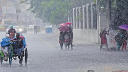 Delhi Drenched in a Midweek Surprise, As Wednesday Will Welcome Showers of Relief