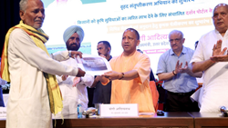 CM Yogi Launches Special Campaign to Connect More Farmer in PM Kisan Samman Nidhi Scheme