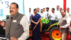 Dr Jitendra Singh Launches India's First Indigenous e-Tractor, Highlights Importance of Agri Startups: Video