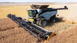 New Holland Revolutionizes Harvesting By Launching 'CR11 Combine' : Know in Details